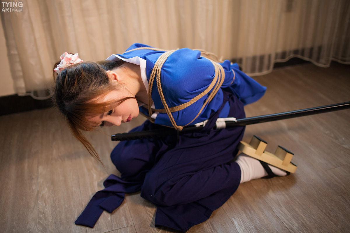 Vol.271 Female swordsman #1 強いの女剣士も誰に取られた、縛られて逃がさない。この動画内にどんな緊縛罰ゲームを彼女に彼女に待ていてだろ。