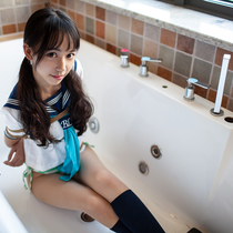 No.00772 Sailor Suit of Miho #2 [24Pics] セーラー服の女子校生Mihoちゃんなにをしているの。それは緊縛画像撮影イベントきまてる、スカートを脱いだら、パンツとそのうえの股縄が見えました。